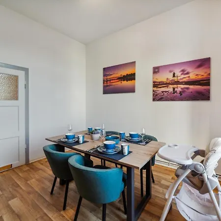Infinity Stay: Bis Zu 4 Personen Zentrum Wassernah Netflix