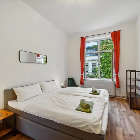 Apartment Infinity Stay: Bis Zu 4 Personen Zentrum Wassernah Netflix Wilhelmshaven
